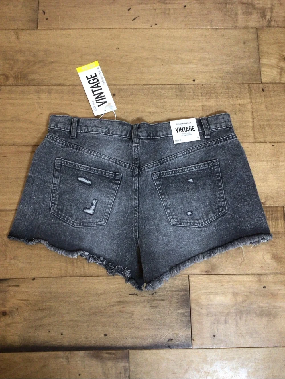 Refuge Chelsea Denim Shorts Womens 11 Black Distressed High Rise Jean Shorts NWT